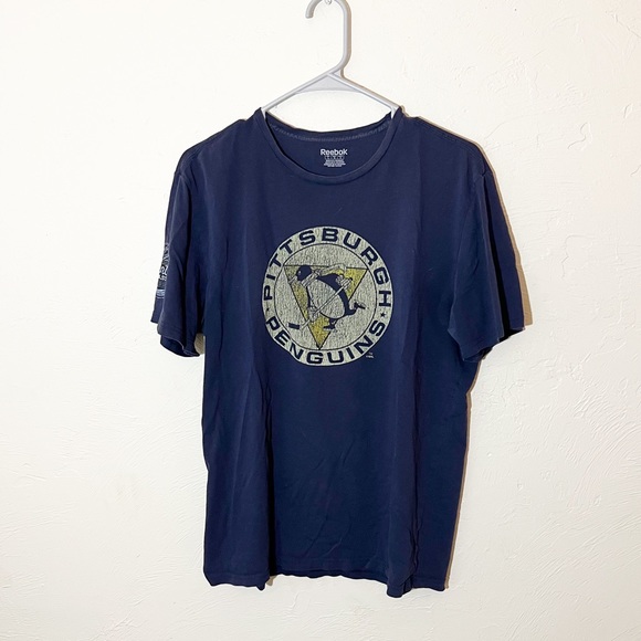NHL Reebok Pittsburgh Penguins Hockey Crosby Navy T-Shirt Sz L - Picture 1 of 4